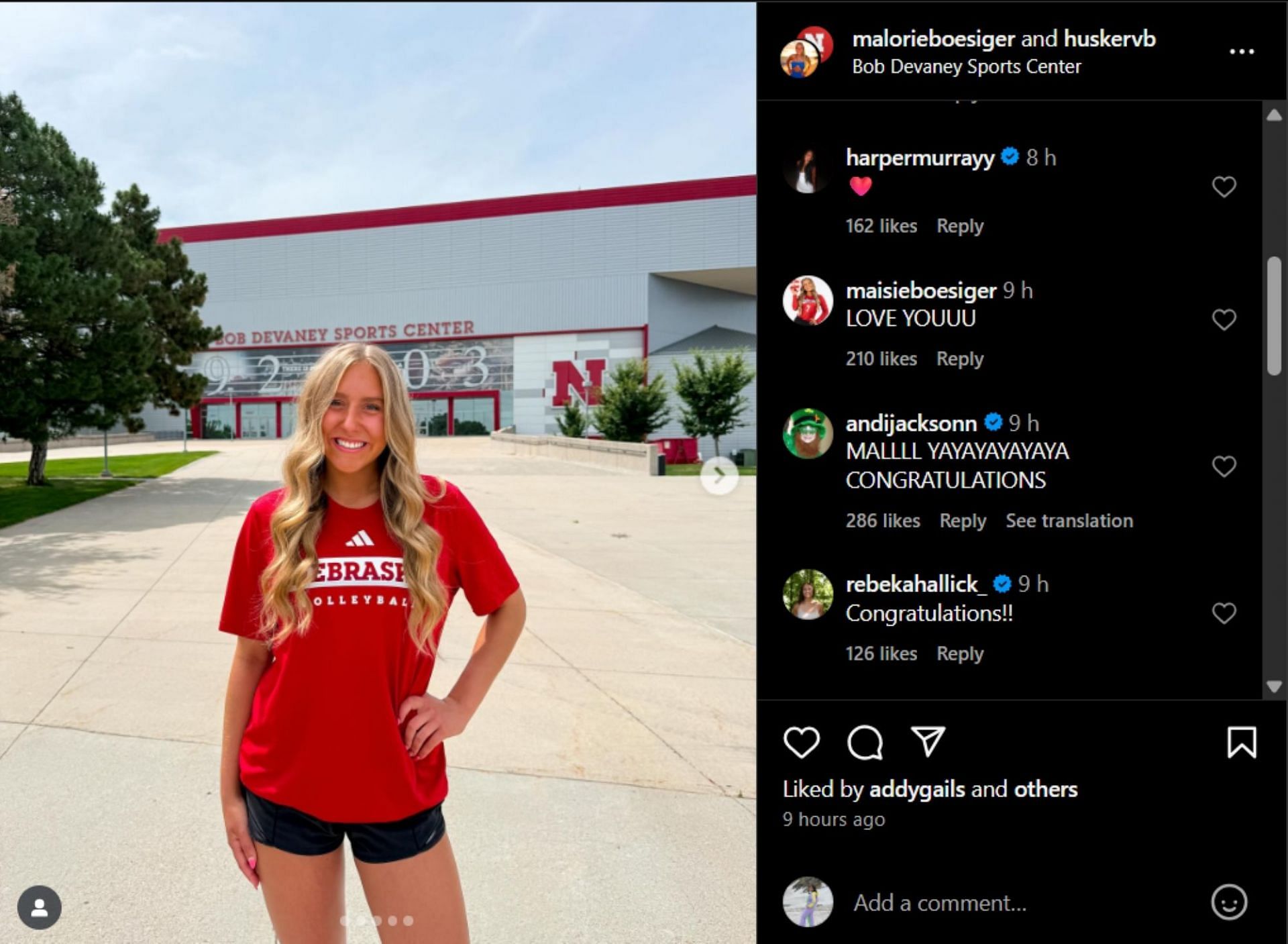 Harper Murray, Andi Jackson and other commented on Malorie's post; Instagram - @malorieboesiger